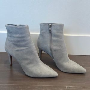 Steven by Steve Madden gray suede heeled pointed toe booties. Size 6